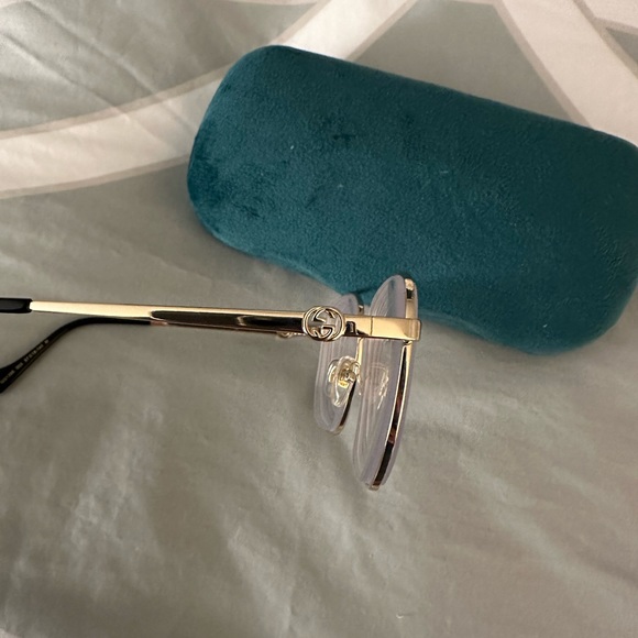 *SOLD* Gucci frame glasses - Picture 4 of 4